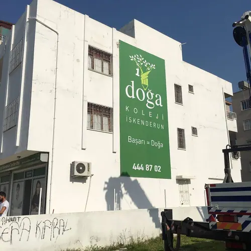 Bina cephe tabelası — Güneş Reklam İskenderun