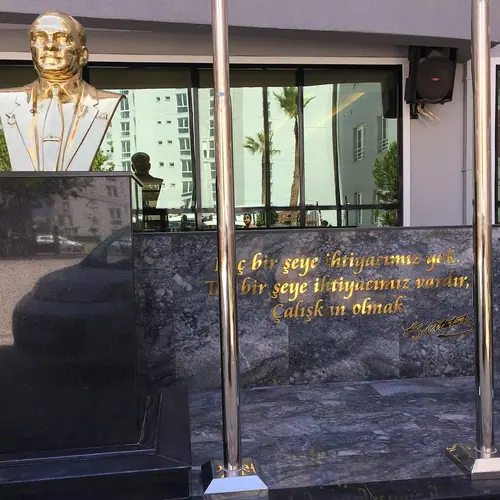 Mermer duvar yazı uygulaması — Güneş Reklam İskenderun